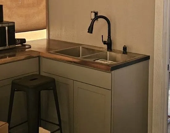 Safari Cabin kitchen sink