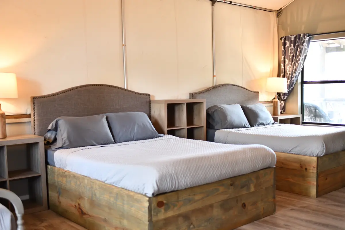 Waterfront Cabin queen beds